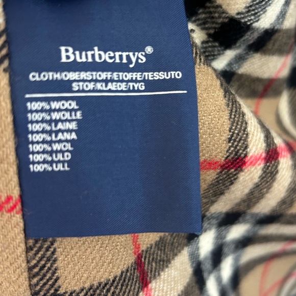 Burberrys Men’s Olive Green trench coat with zip out wool lining. Size 40 L - Picture 10 of 16